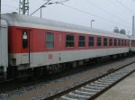 In dem wieder verkehrenden CNL 1258 Binz-Zrich war,am 02.Juli 2011,dieser Liegewagen Bvcmbz eingereiht.