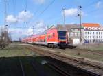 Ein DABbuzf 778 am Ende des RE38348 von Belzig nach Stralsund (KBS 203) hier kurz nach der Ausfahrt aus dem Greifswalder Hbf am schnen sonnigen 07.04.04.