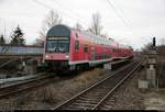 DABbuzfa 760 mit Schublok 143 034-7 der S-Bahn Mitteldeutschland (DB Regio Südost) als S 37746 (S7) von Halle(Saale)Hbf Gl.