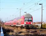 RB14 fhrt mit in wenigen Minuten in den Lbbenauer Bahnhof ein.