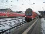 Hier ein RE3 von Wnsdorf-Waldstadt nach Stralsund, bei der Einfahrt am 23.12.2009 in Angermnde.
