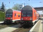 Hier links ein RE7 von W�nsdorf-Waldstadt nach Dessau Hbf. und rechts ein RE7 von Dessau Hbf. nach W�nsdorf-Waldstadt, diese beiden Z�ge standen am 15.4.2009 in Bad Belzig.