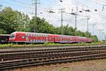 Durchfahrt am 18.06.2016 von D-DB 50 80 80-35 321-4 der Bauart DABpbzfa 762 als RB 27 (Köln Hbf - Koblenz Lützel) zusammen mit der 143 263 als Schublok durch Koblenz Lützel gen Zielbahnhof.