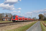 RE2 Richtung Düsseldorf Hbf, geschoben von 146 120-1 (DB Regio), in Dülmen, 1. März 2026