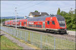 Anfang der 90iger war die GKB Vorreiter mit den Doppelstockz�gen in �sterreich , Nun helfen DB Mietfahrzeuge aus bis Ankunft eigener Fahrzeuge .