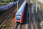 DABpbzfa mit Schublok BR 146.0 der Elbe-Saale-Bahn (DB Regio Südost) als RE 16327 (RE30) von Magdeburg Hbf nach Naumburg(Saale)Hbf passiert den Abzweig Thüringen (At).