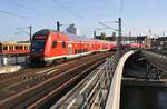 RE1 (RE3116) von Frankfurt(Oder) nach Brandenburg Hauptbahnhof erreicht am 31.10.2019 den Berliner Hauptbahnhof.