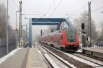 Hier verlsst die RE1 (RE 38077) nach Frankfurt(Oder) den Bahnhof Erkner.