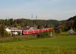 RE 19031 (Stuttgart Hbf - Singen(Hohentwiel)) mit Schublok 146 201-9 am 24.