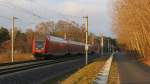 Am Tag vor dem Fahrplanwechsel gab es wieder Sonne, wollte ich doch eigentlich die 112er nochmal am RE 2 fotografieren. So blieb es bei diesem Bild vom RE nach Cottbus geschoben von einer 112er. 10.12.2011 Bestensee