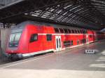 Ein 765.5 Steuerwagen als Endwagen des RE 1 nach Hamm(westf) in Kln Hbf. 06.10.2006