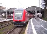 EIn 763.6 Steuerwagen steht als Endwagen des RE 1 in Aachen Hbf.