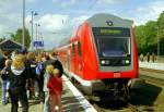 RE 25945 (Bremen–Gttingen) am 28.05.2000 in Drverden. Nach der Stilllegung 1979 wurde an jenem Tag der Drverdener Bahnhof wiedererffnet. Die Regionalexpress-Linie Bremen–Gttingen existierte nur whrend der Expo 2000 im Sommerfahrplan 2000.