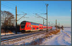 Bei schönstem Winterwetter schiebt 146 023 der DB Regio ihre RB 40 am 11.01.2026 durch die Magdeburger Börde bei Wellen.