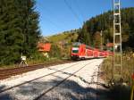 Nachschu� IRE 5191 mit Zuglok 146 232-4 am km64,3.Dort werden zu Zeit die Gleise erneuert 16.10.07