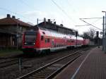 Der RegionalExpress von Erfurt nach Sangerhausen erreicht den vorletzten Haltebahnhof Artern.