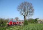 RE 21577 nach Hamburg Hbf �berquert am 16.04.09 den B� am Km 9.8 an der Kbs 140 bei Reeke.
