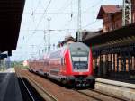 Hier zu sehen ein R�ckschuss auf den RE2 (Cottbus -Berlin - Wismar), welche sich momentan stehend im Bahnhof von L�bbenau/Spreewald befindet. 09.05.2009