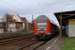 Der RE 3707 nach Reichenbach legt am 28.11.2009 in Leipzig-Sttteritz einen ersten Halt ein.