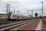 DBpbzfa 668.2 mit Schublok 146 568-1 DB als IC 2442 (Linie 55) von Dresden Hbf nach Köln Hbf durchfährt das Gleisvorfeld von Halle(Saale)Hbf.