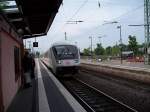 Intercity nach Hamburg fhrt in den Bahnhof Uelzen ein (26.7.2007)