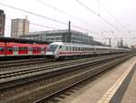 Im Fahrplanjahr 2013 waren noch reichlich IC-Steuerwagen auf Basis der ehemaligen Interregio-Steuerwagen unterwegs.