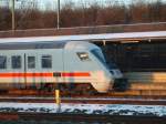 IC 2066 beim halt in Vaihingen (Enz) auf der Strecke Nrnberg - Karlsruhe.