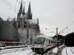 Ein IC am 05.01.2009 bei der Ausfahrt aus dem Klner Hbf.