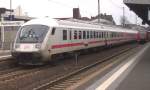 Ein InterCity kurz vor seiner Abfahrt in Richtung Hamm(Westf) in Paderborn Hbf.