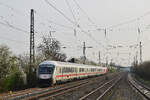 Steuerwagen vorraus rauscht ein IC1 durch Duisburg Rahm in Richtung Duisburg Hbf.

Duisburg 07.03.2026