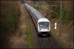 Steuerwagen vorraus ist der IC 2115, Stralsund - Stuttgart Hbf, durch das Mnsterland bei Ascheberg unterwegs.