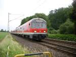 Der RE 10433 mit BR 110 Richtung Dortmund an der ehem. Anrufschranke trips