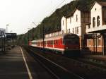 141 183-4 mit RB 24780 Paderborn-Hameln auf Bahnhof Altenbeken am 13-10-2001.