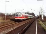 Drei Farbvarianten der Karlsruher Steuerwagen. 111 018-8 mit RB 42 Haard-Bahn 12250 Mnster-Essen auf Bahnhof Albachten am 27-2-2000. Bild und scan: Date Jan de Vries.