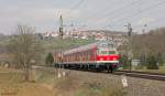 Mittlerweile selten geworden sind Karlsruher Steuerwagen mit funktionierenden Zugzielanzeigen. Am 16. April 2013 war jedoch ein solches Exemplar in einem Regionalzug nach Ulm eingereiht und konnte bei Uhingen aufgenommen werden.