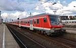 RE6 (RE11027) von Westerland(Sylt) nach Hamburg-Altona erreicht am 2.9.2017 den Bahnhof Hamburg-Altona.