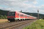 WFL-Steuerwagen Bnrbdzf 480.1 (D-WFL 50 80 80-34-112-8) mit Schublok 143 326-7 als DB-Entlastungszug für den Franken-Thüringen-Express (RE42 Nürnberg-Leipzig) am 15.7.2022 bei