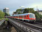 RE 21074  SH-Express  von Hamburg Hbf nach Padborg st schlngelt sich am 29.08.09 ber die Verbindungsbahn Richtung Dnemark.