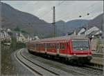 Einfahrt eines Wittenberger Steuerwagens der Hunsrckbahn in den Hauptbahnhof von Boppard am 20.03.10. Schublok ist die 218 408-3. (Hans)