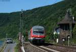 RB 39231 (Koblenz Hbf-Frankfurt(Main)Hbf) mit Schublok 143 906-6 bei Kaub 18.7.10