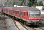 Die 218 412-5 schiebt ihren Wittenberger als RB Hunsrckbahn von Emmelshausen in Boppard HBF ein am 30.03.2011