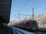 RE Aalen-Stuttgart hlt am 10.2.13 in Schwbisch Gmnd. 146+n-Wagen+Steuerwagen Wittenberge.