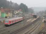 Eine Regionalbahn nach Bamberg verlässt am 22. Januar 2014 den Bahnhof Kronach.