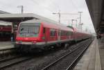 Ein RE aus Augsburg Hbf steht am 21. Januar 2014 im Nürnberger Hbf.