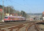 Eine Regionalbahn nach Bamberg verlässt am 10. März 2014 den Bahnhof Kroanch.