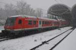 Hier ein RE70 (RE69517) von Kiel Hbf. nach Hamburg-Altona, dieser Zug stand am 22.11.2015 in Kiel Hbf. Schublok war 112 143.