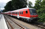 Soeben wird der RE72 (RE21914) von Kiel Hauptbahnhof nach Flensburg im Startbahnhof bereitgestellt. Für die Leistung war auch am 21.6.2016 wieder die Niebüller 218 322-6 zuständig.