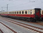 Diese zwei Avmz mußten vom TEE,am 28.August 2019,in Bergen/Rügen abgehängt werden,da die Gleislänge in Bergen/Rügen für 14 Wagen+Zuglok nicht ausreicht.
