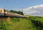 D-RhBG 56 80 88-35 022-4 WR 038.5 im DPE 20291 (Basel Bad Bf - Rdesheim), am 07.07.2012 in Hattenheim im Rheingau.