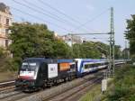 ES64 U2-036 mit Wagen der Nord-Ostsee-Bahn (NOB) als Hamburg-Köln-Express HKX 1803 kurz hinter Hamburg-Dammtor; 05.09.2014  